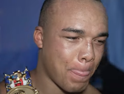 фото - Проспект-нокаутёр Уордли предупредил супертяжей, уничтожив Кларка в реванше