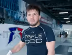 фото - Сехудо разобрал бой Двалишвили-Нурмагомедов и поделился прогнозом