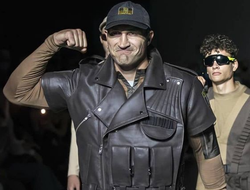 фото - Кличко — икона стиля, Дэвис расшифровал свои инициалы, Хегай показал класс на перекладине — соцсети 