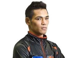 фото - Нордин Убаали узнал, с кем подерётся посреди казахской Великой степи