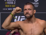 Гамрот победил Дос Аньоса на UFC 299