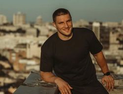 фото - Супертяж Сиренко продаёт чемпионский пояс. Деньги отдаст Вячеславу Ялову