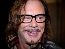 фото - 62-летний Микки Рурк возобновит боксёрскую карьеру в андеркарте у Проводникова