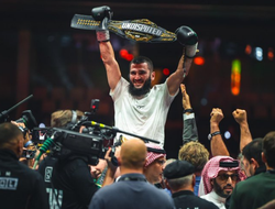 фото - Бетербиев после Бивола и Бивол после Бетербиева. С кем следующий бой?