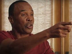 фото - Бахмут, Рэй Леонард и Фьюри с Нганну. Казалось бы, ничего общего