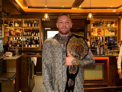 фото - Макгрегор ответил на вызов Топурии. Но не так, как бы вам того хотелось