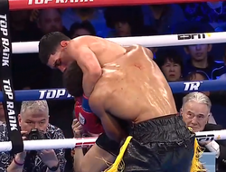 фото - Кровавый спорт Бокачики и Нормана, симпатичная победа Айсли: видео 