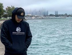 фото - Адам Ковнацки поднял брошенную Джойсом перчатку: Кто это такой?