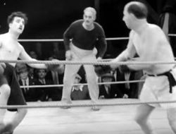 фото - Трёхраундовая бойня: Чарли Чаплин и Хэнк Манн подарили фанам уникальный поединок 