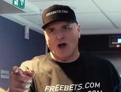 фото - «Это будет ночь Усика». Джон Фьюри о бое за супертяжёлый «абсолют»