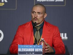 фото - Александр Усик рассказал о своих спаррингах, работе с Кличко и бойце, похожем на него