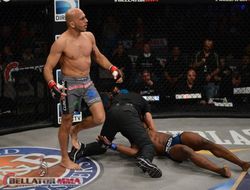 фото - Bellator 105: полуфиналы легковесов Сарнавский-Тирлони и Авад-Брукс