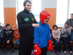 фото - Александр Красюк обещает устроить Байсангурову реванш с Бандрейджем