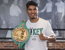 фото - Майки Гарсиа — о возможном мегафайте Спенса и Кроуфорда