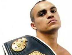 фото - Хорхе Барриос «отличился» снова: на этот раз - покушение на изнасилование