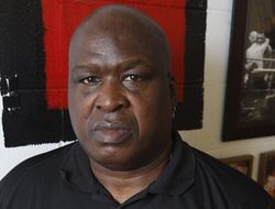 фото - Пакьяо сможет потушить свет Мэйуэзеру в реванше — Бастер Даглас