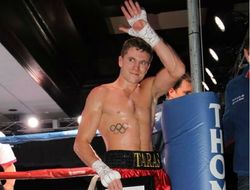 фото - Тарас Шелестюк выиграл по очкам у Патрика Бузера