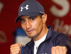 фото - Эрик Моралес будет учить Варгаса драться по-мексикански