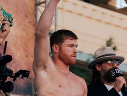 фото - Хочу наказать Бивола — Канело о реванше и критике