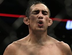 фото - Фергюсон — Нурмагомедову: Я чемпион, а ты — чурбан!