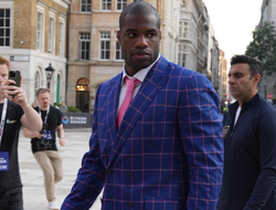 фото - Дюбуа назвал цель в боксе. Говорит, Усик и Фьюри ему мешают