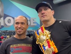 фото - «Такой же, как Мухаммед Али». Главред The Ring вручил титул Усику