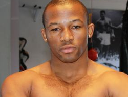 фото - Тхабисо Мчуну: «Надо бы подраться с Марко Хуком – он тот ещё трепач!»