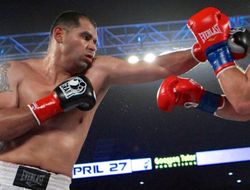 фото - Эрик Молина гарантирует победу над Дионтэем Уайлдером