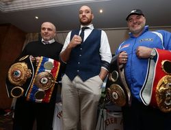 фото - Фьюри не сможет рассчитывать на поддержку отца в бою с Уайлдером — отказано в визе