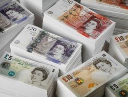 фото - Фьюри и Джошуа могут заработать за первый их бой по £100 млн каждый — Times