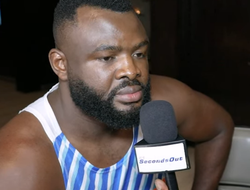 фото - Баколе решил доказать, что он и вправду нокаутировал Усика во время спарринга