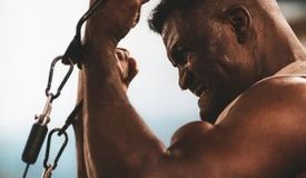 У Пола рассуждали о причинах отказа Нганну от боя с шоуменом 