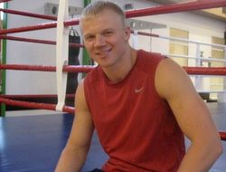 фото - Дмитрий Кучер отправится в ЮАР на бой с Кевином Лереной