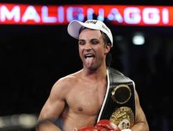 фото - (Результаты + Видео) Пол Малиньяджи отобрал титул у Вячеслава Сенченко