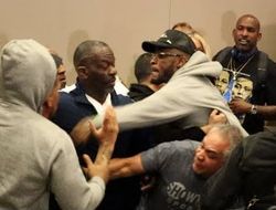 фото - Экс-чемпион пустил в ход кулаки уже на прессухе, но не против оппонента — видео