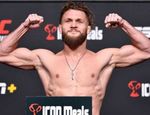 UFC. Рафаэль Физиев нокаутировал дос Аньоса