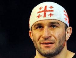 фото - 17 февраля, Манхэттен: Хурцидзе vs. Лоренцо, а также Ищенко и Елеуссинов