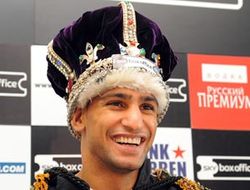 фото - Амир Хан благодарен Брейдису Прескотту, но о реванше речи не идет