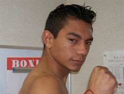 фото - Кристиан Михарес требует от WBC немедленного боя с Лео Санта Крусом