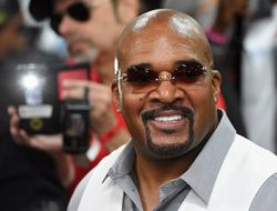 фото - Лучше бы Мэйуэзеру не попадать под удар Конора — Эллерби