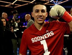 фото - Теофимо Лопес: Я немного выпил и вдруг увидел, что вытворяет Хэйни...