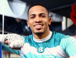 фото - Тео Лопесу завтра хотят отправить сигнал: Вердехо попробует нокаутировать Накатани