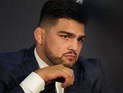 фото - UFC 273 потерял один бой: Олейник и Латифи спешат на замену