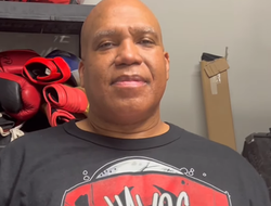 фото - Тренер Деревянченко поделился мнением о поединке Канело−Кроуфорд