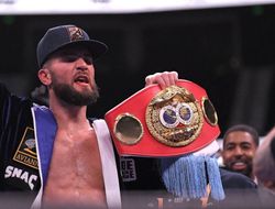 фото - Плэнт сохранил титул и бросил вызов Канело, Коффи нокаутировал Рока (+ видео)