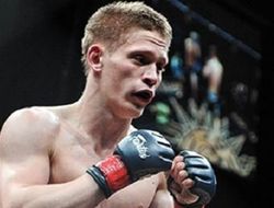 фото - «Он на мне лежал и с кем-то разговаривал». Хандожко рассказал о спаррингах с Нурмагомедовым