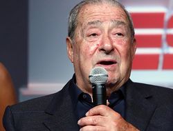 фото - Унификация или Канело? Боб Арум — о том, что ждёт победителя боя Бетербиев–Браун