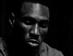 фото - Роб Истер легко защитил пояс в первый раз, деклассировав Круса