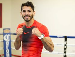 фото - Хорхе Линарес готов драться с Василием Ломаченко 12 мая