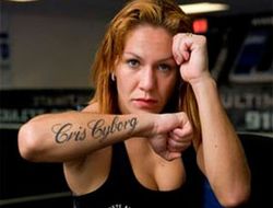 фото - (ММА) Бой Ронды Раузи и Крис Сантос не состоится из-за врачей